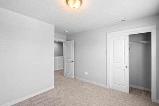 Bedroom 3, Carpeted, Closet