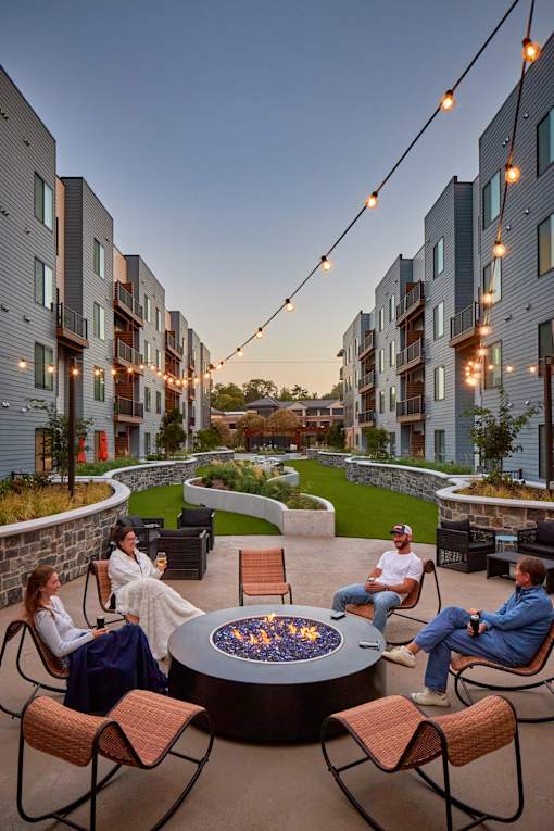 Courtyard at Clove Apartments, Omaha, Nebraska