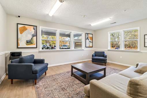 Community living area with seating at Avalon Place Columbia SC