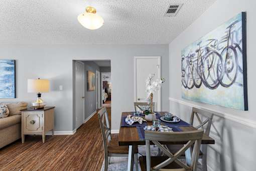 Cozy Dining Area at Lakeland East Apartments – Flowood, MS