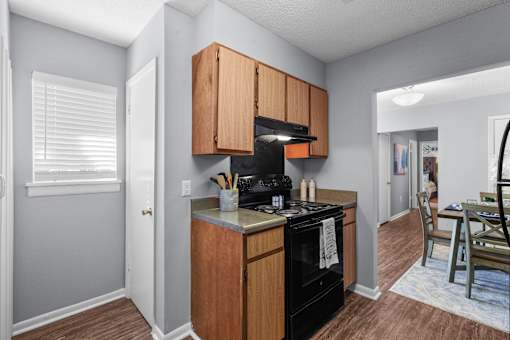 Fully Equipped Kitchen at Lakeland East Apartments – Flowood, MS