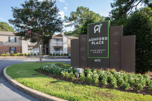 Ashford Place apartment sign in Mobile Alabama