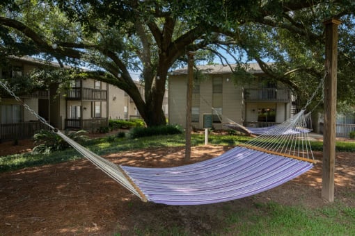 HW outdoor hammock