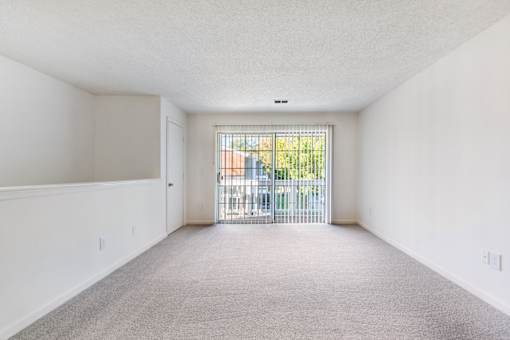 Spacious Room at Wellington Place, Virginia, 23150