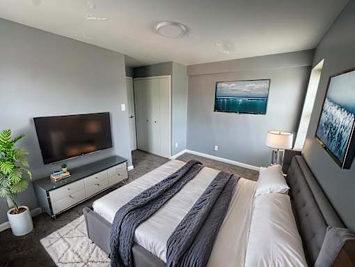 Gorgeous Bedroom at The Summit, Syracuse, NY 13210
