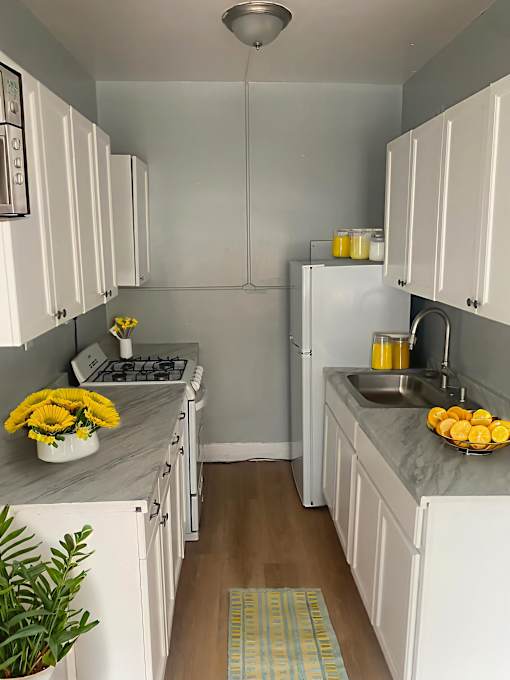 Kitchen with Cabinetry at Lifestyle Apartments at Syracuse, Syracuse, New York