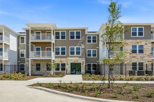 A photo of an apartment complex.