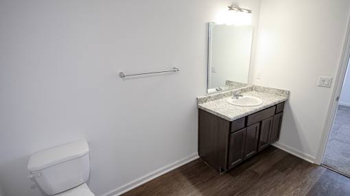 A bathroom with sink and toilet indmiller Pointe apartments in Columbus, Ohio