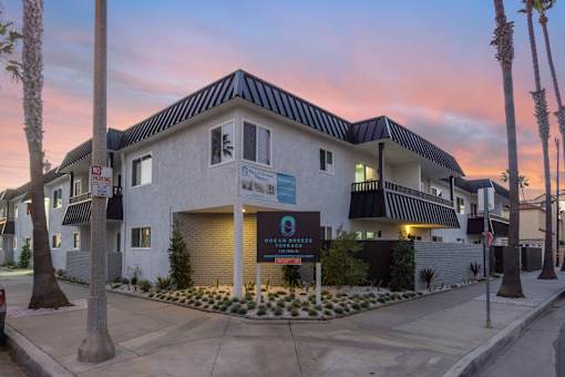 Front of building at Ocean Breeze Terrace Apartment, Huntington Beach, CA, 92648