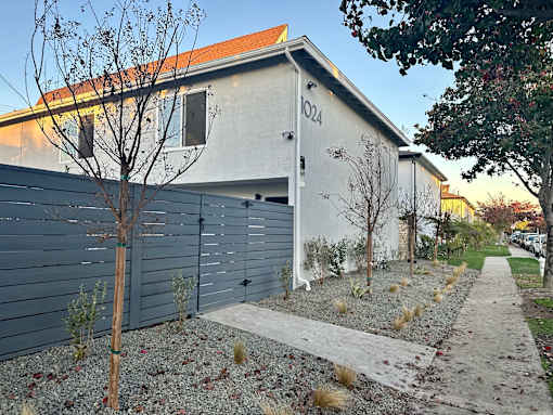 A house with the number 1024 on it.