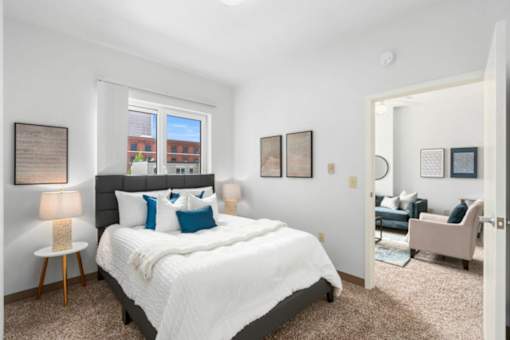 Large Bedroom at Pacific Tower Apartments, Oregon
