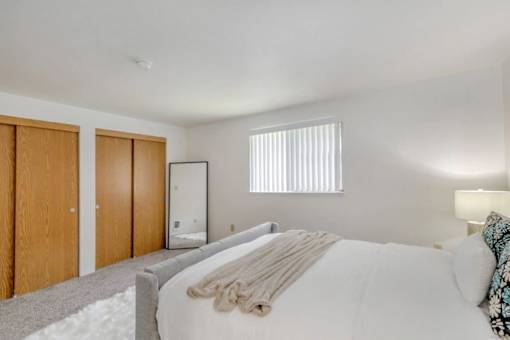 Large Bedroom at Alder Creek Apartments, Washington, 98682