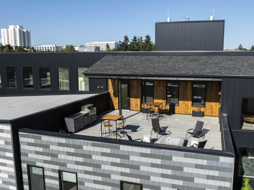 the patio on the roof of the building at Moraine, Tacoma