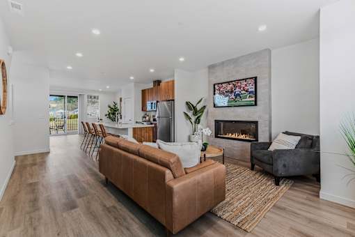 Living Room With Plenty Of Natural Lights at Thrive at Green Mountain, Camas, WA