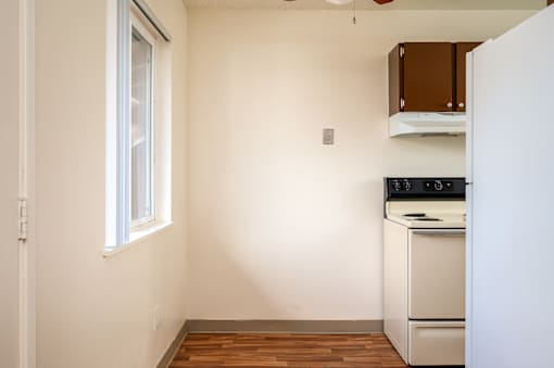 Small kitchen at Garden Villa Apartments, Portland, OR