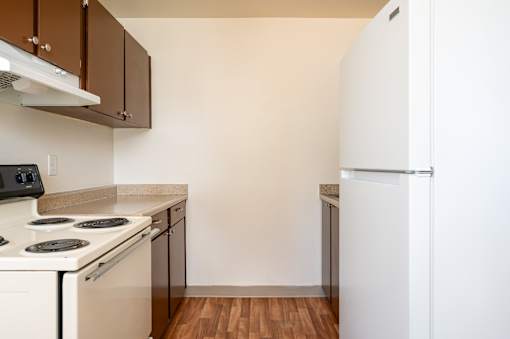 Fully Equipped Kitchen at Garden Villa Apartments, Portland, OR, 97266