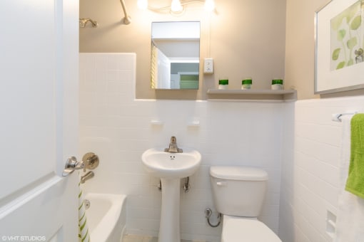 Studio model bathroom at Bridgeyard in Alexandria, VA