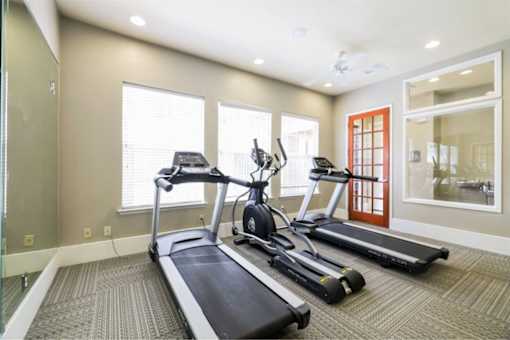Fitness center at Stonehaven Apartments in Houston, TX