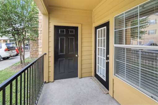 Private patio at Stonehaven Apartments in Houston, TX