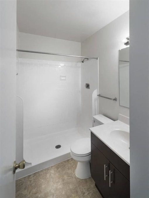 PREMIER convenient walk-in shower at Trillium Apartments, Fairfax