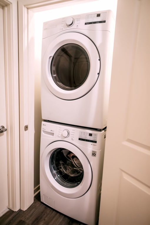 an in unit washer and dryer