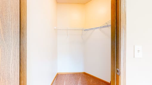 1 bedroom - pine floor plan - walk in closet with wire shelving
