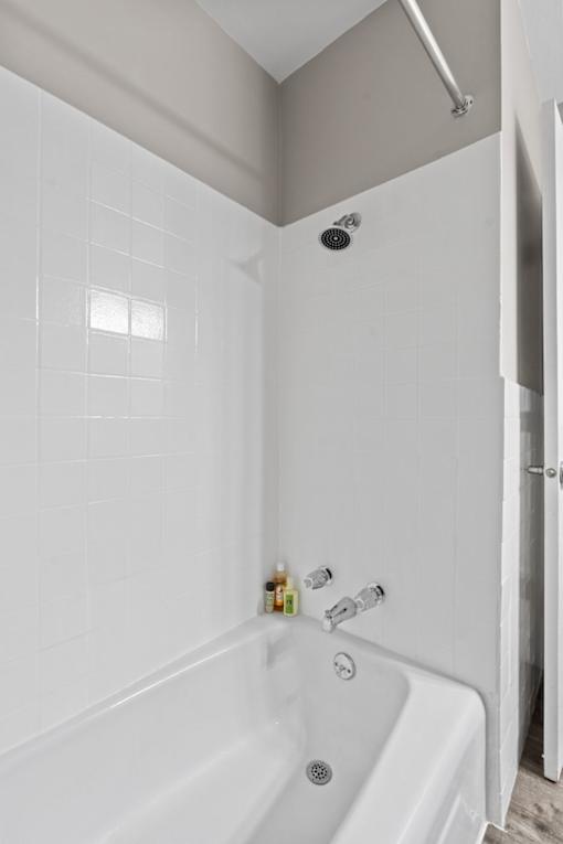 Bathtub at Granite Ridge Apartments, Brooklyn Park, MN, 55428