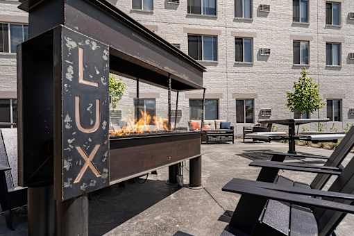 Outdoor courtyard area at Lux Apartments, Brooklyn Center, MN, 55430