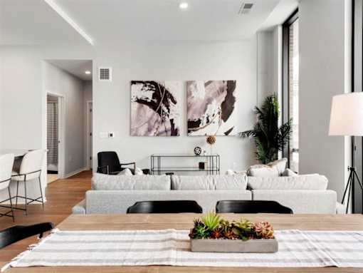 Living Room at Viridium Apartments, Minneapolis, 55401 