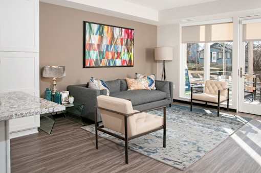 Two-Tone Paint Scheme at The Shoreham, St. Louis Park, 55416