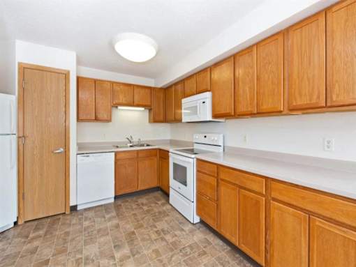 Efficient Appliances In Kitchen at Joseph's Pointe at Upper Landing Apartments, Minnesota