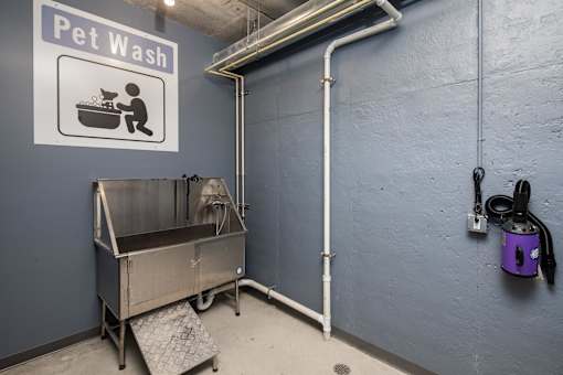 Pet Wash at The Edison at Spirit, Lakeville, MN 55044
