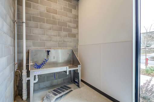 Pet Washing Station at Peregrine Apartments, Minnesota, 55411