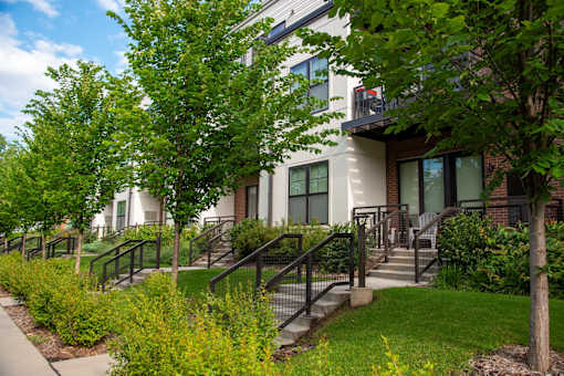 Green Outside Community at The Shoreham, St Louis Park, 55416