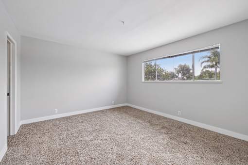 Spacious room at Ocean Villas Apartments, California