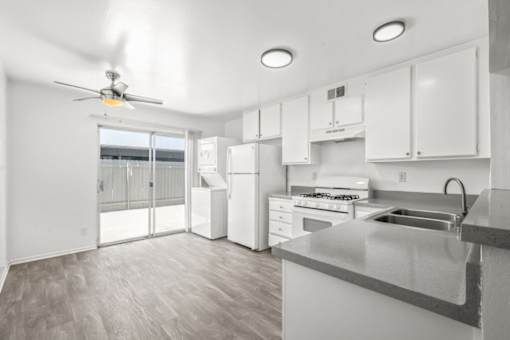 Kitchen with countertop at Ocean Villas Apartments, California, 93033