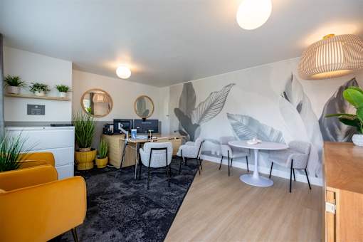 Living And Dining Area at Summerhill Place Apartments, Union City