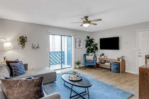 Large Living Area at The Beacon, Huntsville, AL, 35816