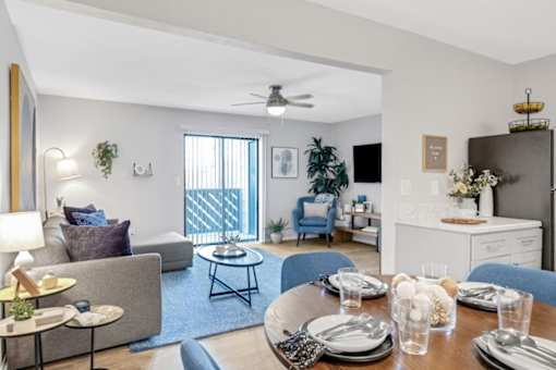 Dining And Living Area at The Beacon, Huntsville, AL, 35816