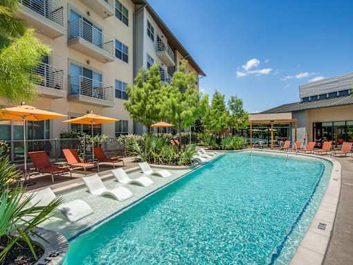 A large swimming pool at Infinity on Yorktown, Dallas