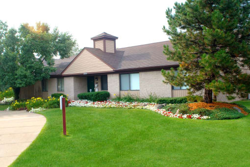 Leasing Office