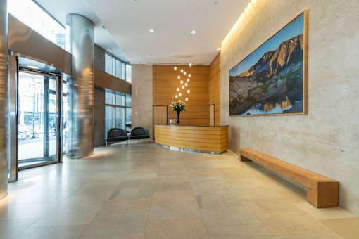 Lobby Seating at 'The Metropolis', New York