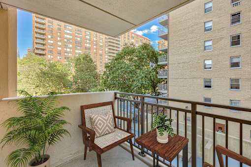 Furnished balcony