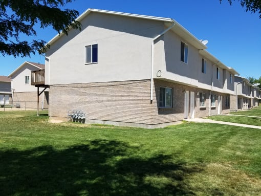 Cottonwood Exterior