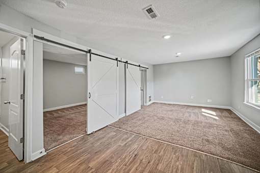 Empty Room at Cimarron Apartments, Independence, 64052