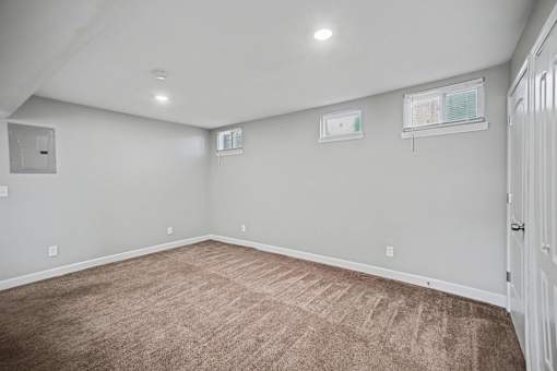 Vacant Room at Cimarron Apartments, Independence, 64052