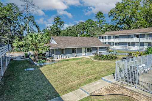 Green Landscape at The Sanctuary, Tallahassee, FL, 32304