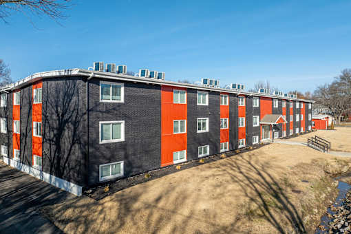 Exterior View at University Digs Apartments, Pittsburg, Kansas