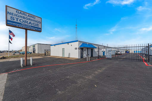Garland Neighborhood Storage is a self-storage facility.
