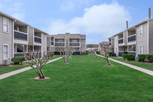 Building at Royal Wildewood Manor Apartments, Texas, 77531
